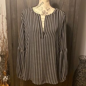 Loft split-neck, blouson long-sleeved blouse